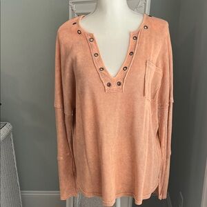 NWT Gilded Intent top, size L.